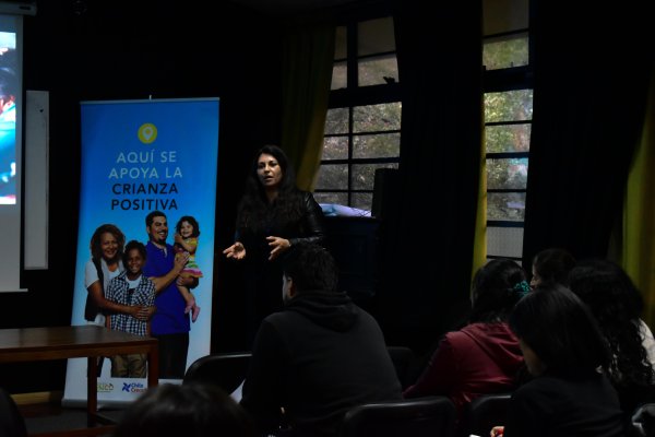 Ciclo de charlas fortalece el acompañamiento de estudiantes y familias
