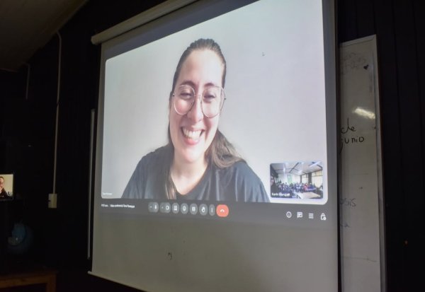 Taller de Astronomía vive una inspiradora jornada junto a Teresa Paneque